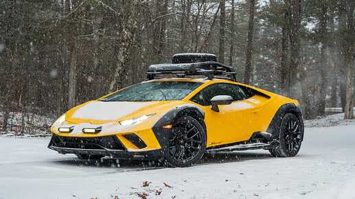 2024-lamborghini-huracan-sterrato-front-three-quarter