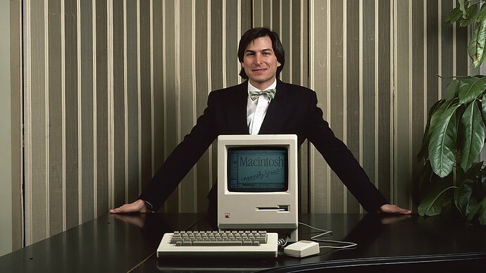 0-91862-Steve-Jobs-1984-xl